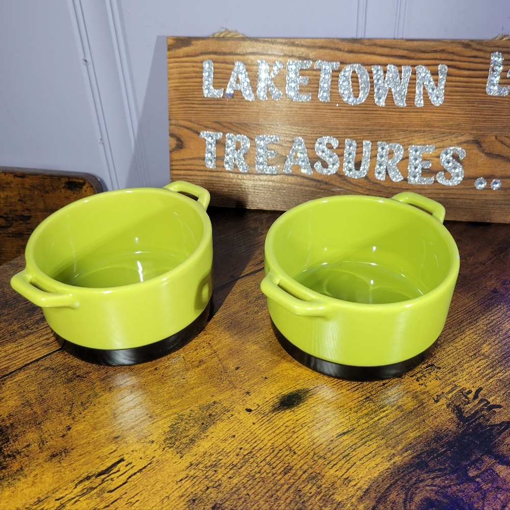 Bobby Flay Green/black stoneware Ramekins with Handles - Set of 2